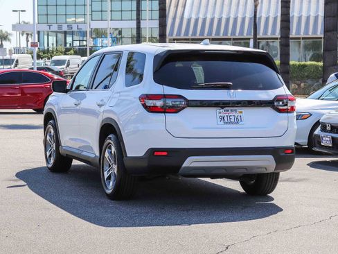 Certified 2024 Honda Pilot EX-L image 13