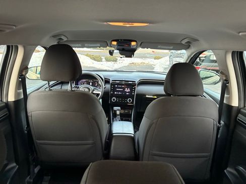 Used 2023 Hyundai Tucson SE image 13