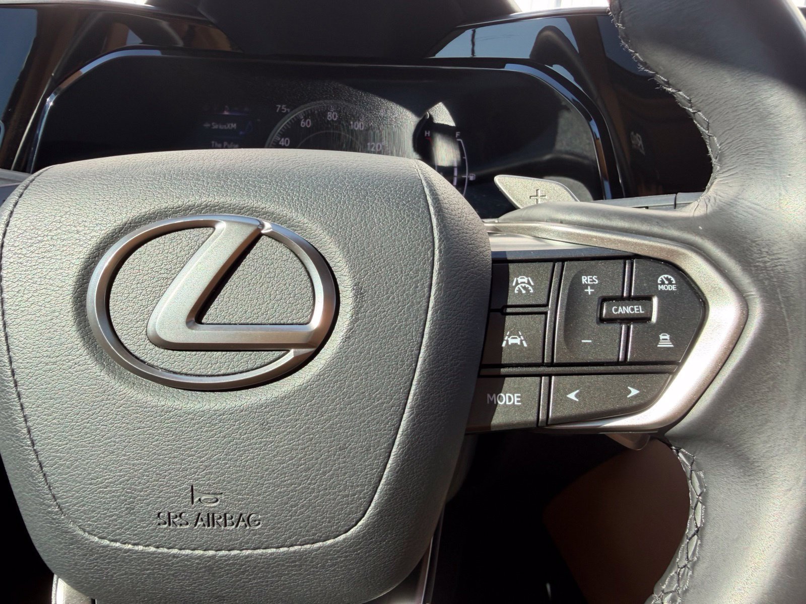 Used 2024 Lexus NX 250 FWD image 16