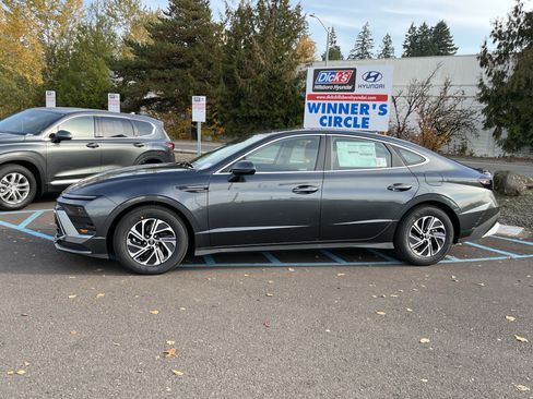 New 2026 Hyundai Sonata Blue image 2