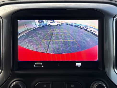 Used 2022 Chevrolet Silverado 1500 LT image 8