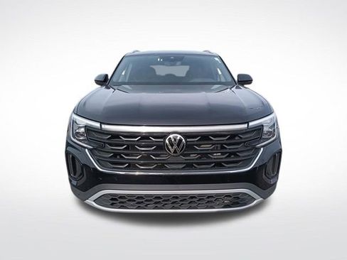 Used 2025 Volkswagen Atlas Cross Sport SE image 7