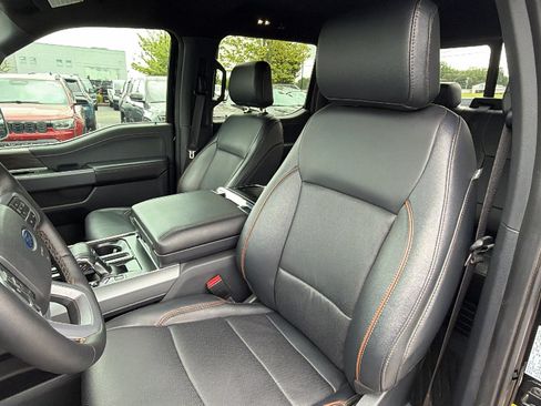 Used 2025 Ford F150 Lariat w/ Equipment Group 502A High AWD/4WD image 17