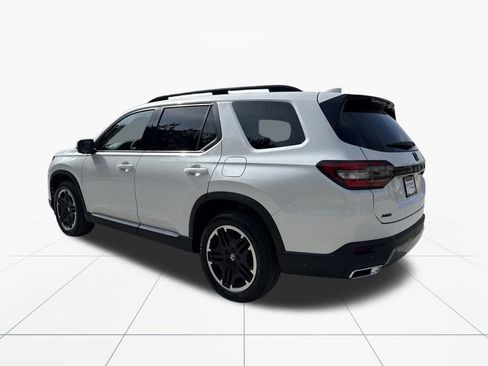 New 2026 Honda Pilot Touring image 6