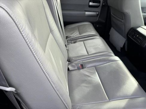 Used 2020 Toyota Sequoia Limited w/ Safety & Convenience Package image 20