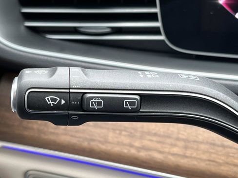 Used 2025 Mercedes-Benz GLE 350 4MATIC image 37
