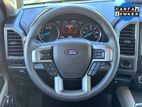 Used 2021 Ford Expedition XLT image 23