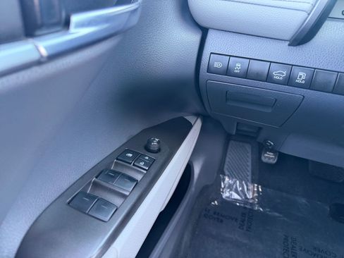 Certified 2023 Toyota Camry LE image 21