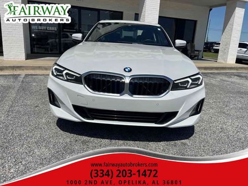 Used 2024 BMW 330i Sedan RWD image 3