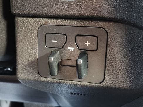 Used 2023 Toyota Tundra SR5 image 23