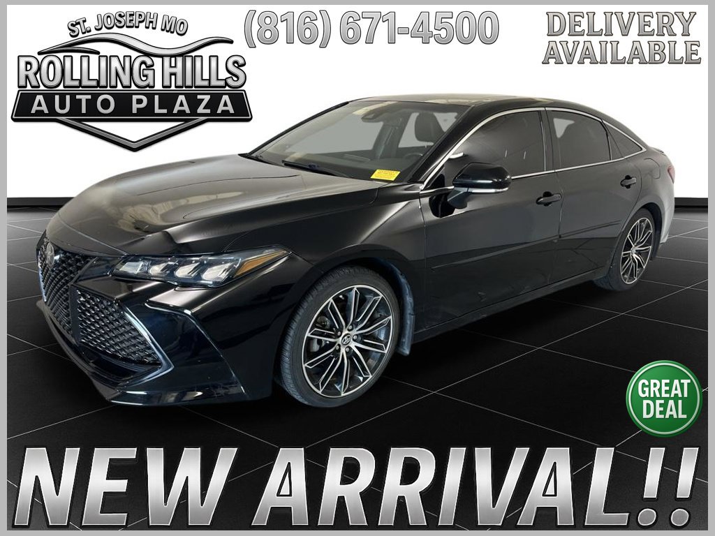 Used 2019 Toyota Avalon XSE w/ All Weather Liner Package FWD 360° Tour
