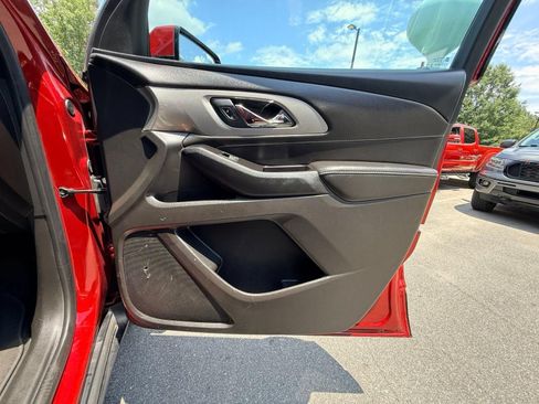Used 2020 Chevrolet Traverse LT FWD image 23