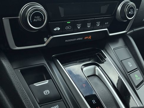 Used 2020 Honda CR-V LX image 19
