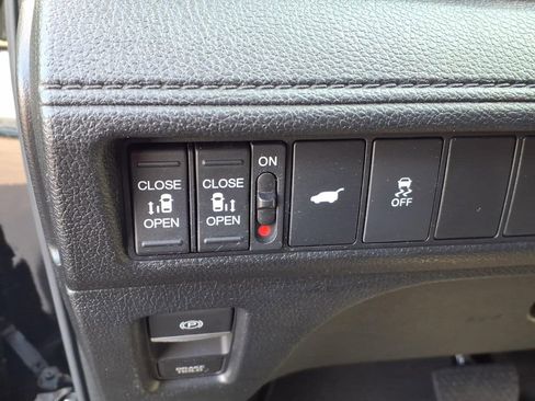 Used 2025 Honda Odyssey Sport-L image 11