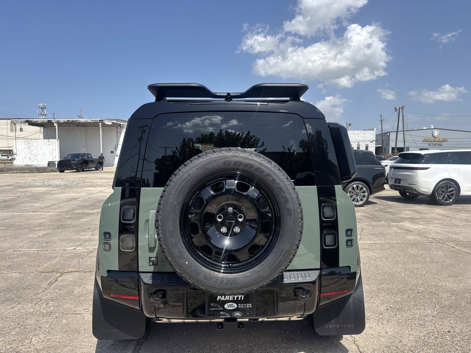 New 2026 Land Rover Defender 110 AWD/4WD image 6
