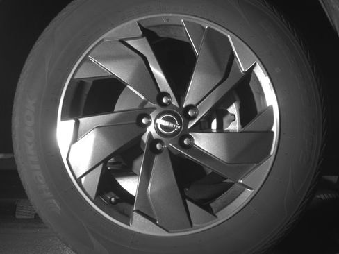 Used 2025 Nissan Rogue SV AWD/4WD image 13