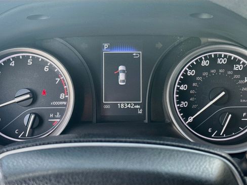 Used 2024 Toyota Camry LE FWD image 11