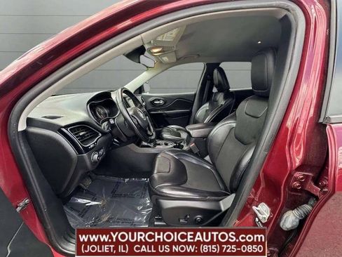 Used 2021 Jeep Cherokee Latitude Plus FWD image 34