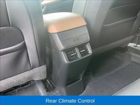Used 2025 Chevrolet Equinox ACTIV FWD image 15