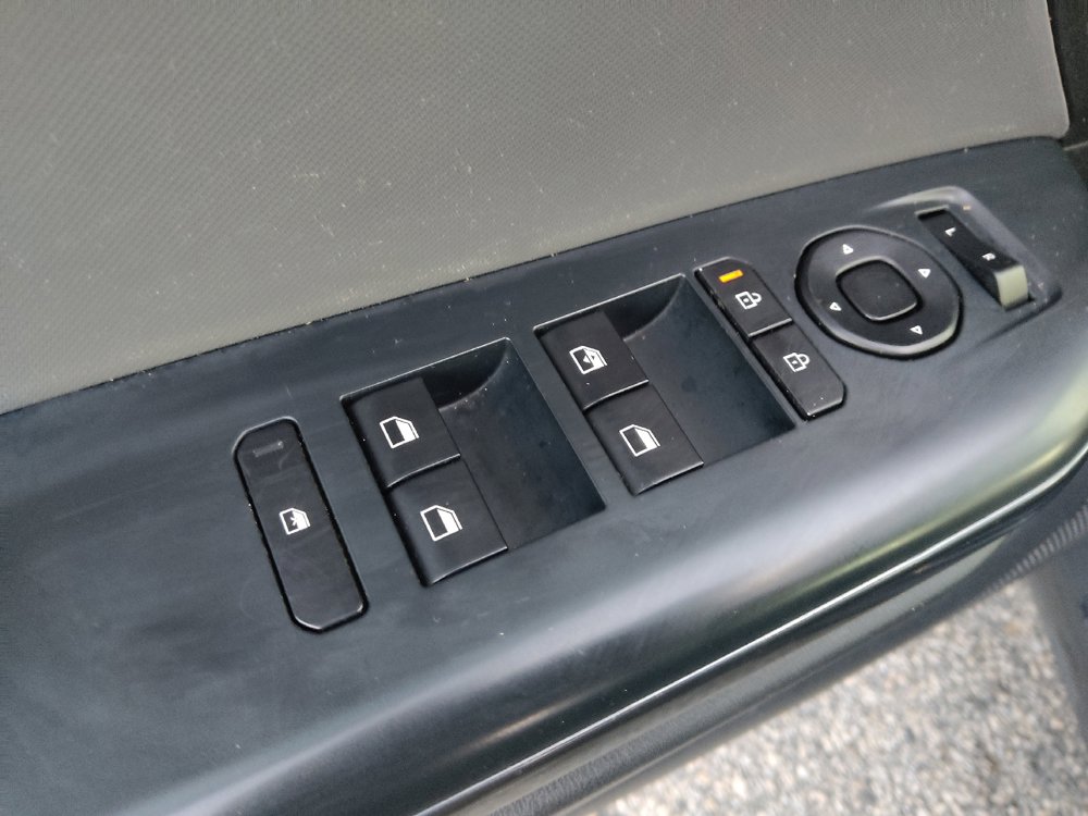 Used 2025 Kia K4 FWD image 27