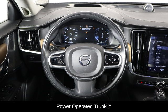 Used 2017 Volvo S90 T6 Inscription w/ Vision Package AWD/4WD image 6