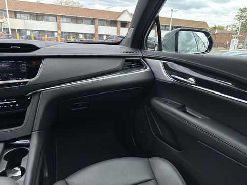 Certified 2023 Cadillac XT5 Premium Luxury AWD/4WD image 34