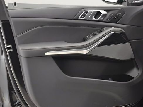 New 2026 BMW X5 M60i w/ Climate Comfort Package AWD/4WD image 20