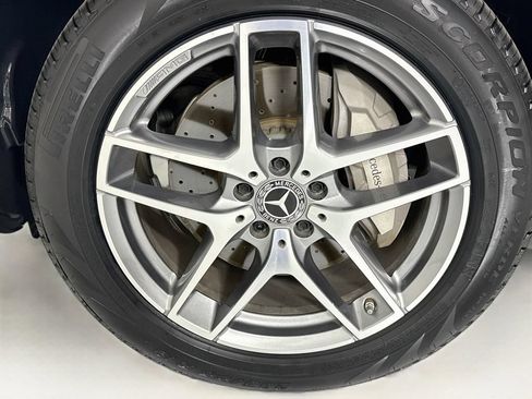 Used 2019 Mercedes-Benz GLC 300 image 30