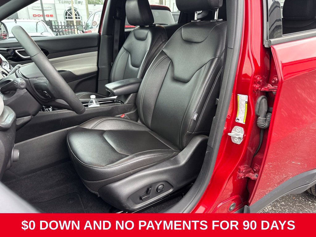 Used 2025 Jeep Compass Limited AWD/4WD image 6