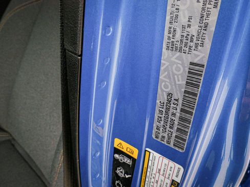 Used 2024 Jeep Wrangler Sahara w/ Safety Group image 33