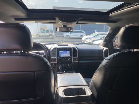 Used 2016 Ford F150 Platinum w/ Equipment Group 701A Luxury image 35