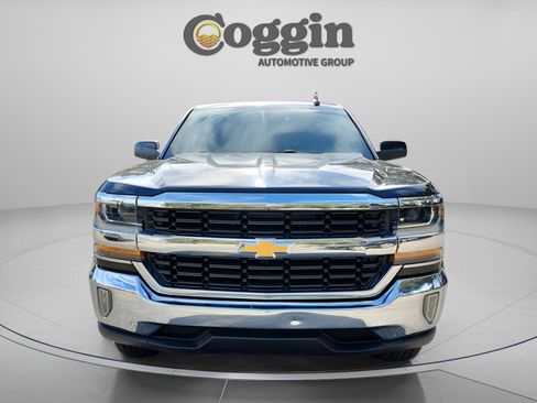 Used 2017 Chevrolet Silverado 1500 LT w/ Texas Edition image 8