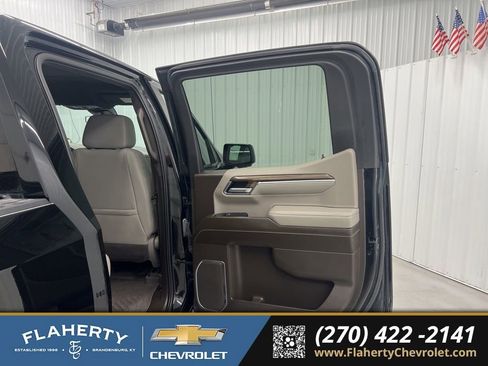 Used 2023 Chevrolet Silverado 1500 LT Trail Boss w/ Convenience Package II image 12