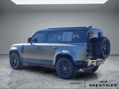 Used 2020 Land Rover Defender 110 X image 5