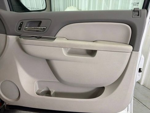 Used 2012 Chevrolet Tahoe LT RWD image 21