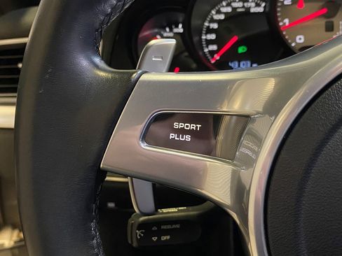 Used 2013 Porsche 911 Carrera 4S image 33