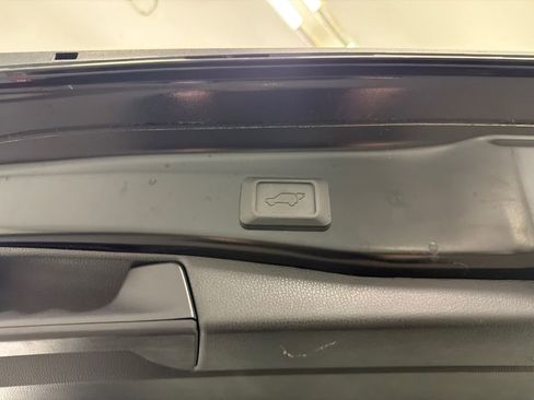 Used 2023 Toyota RAV4 XLE w/ Convenience Package image 20