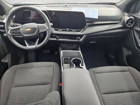 Used 2025 Chevrolet Equinox LT FWD image 22