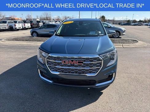 Used 2024 GMC Terrain Denali w/ Denali Premium Package image 4