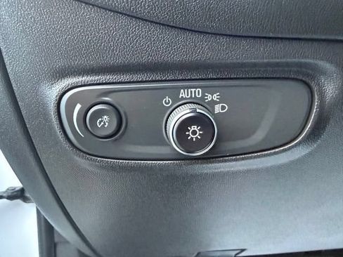 Certified 2023 Chevrolet Equinox LT FWD image 24
