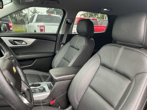 Used 2023 Chevrolet Blazer LT FWD image 23