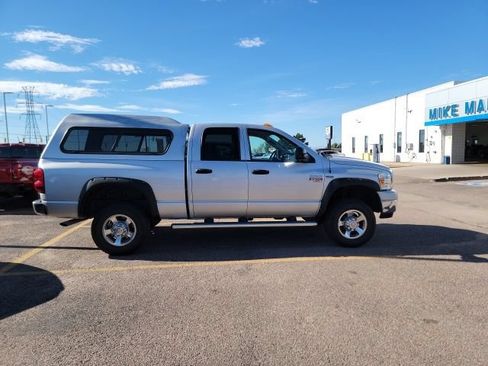 Used 2009 Dodge Ram 2500 Truck SLT w/ Popular Equipment Group AWD/4WD image 4