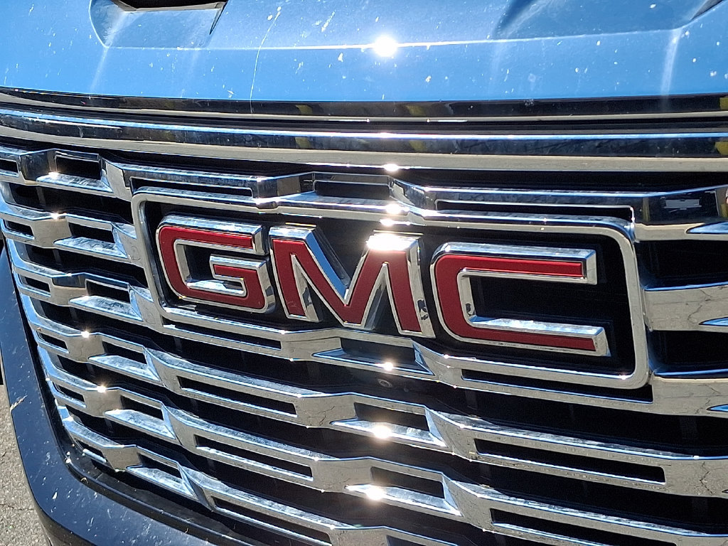Used 2023 GMC Sierra 1500 Denali w/ Denali Reserve Package AWD/4WD image 4