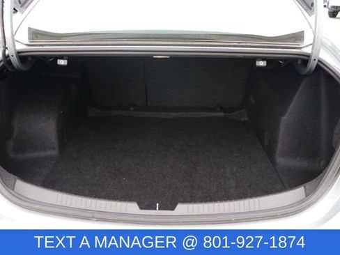 Used 2024 Chevrolet Malibu LT image 12