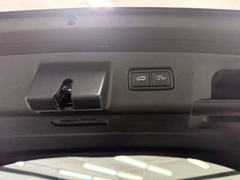 Used 2025 Kia Telluride S FWD image 20