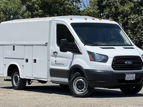 Used 2017 Ford Transit 350 138 RWD image 2