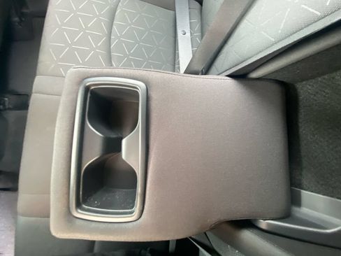 Used 2024 Toyota RAV4 XLE AWD/4WD image 28