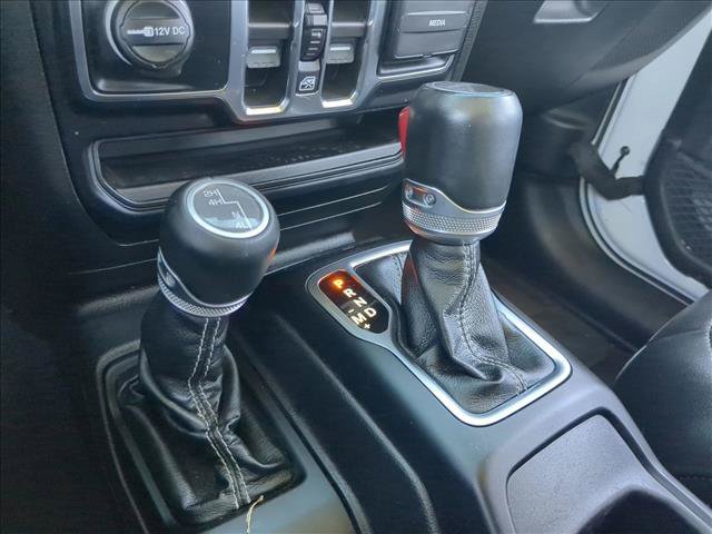 Used 2022 Jeep Gladiator Overland w/ Popular Equipment Package AWD/4WD image 10