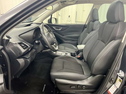 Used 2023 Subaru Forester Premium AWD/4WD image 20