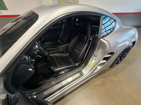 Used 2024 Porsche 718 Cayman RWD image 56